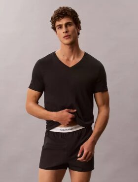 Cotton Classics, paquete de 5 camisetas de cuello en V de corte clásico Cotton Classics, paquete de 5 camisetas de cuello en V de corte clásico
