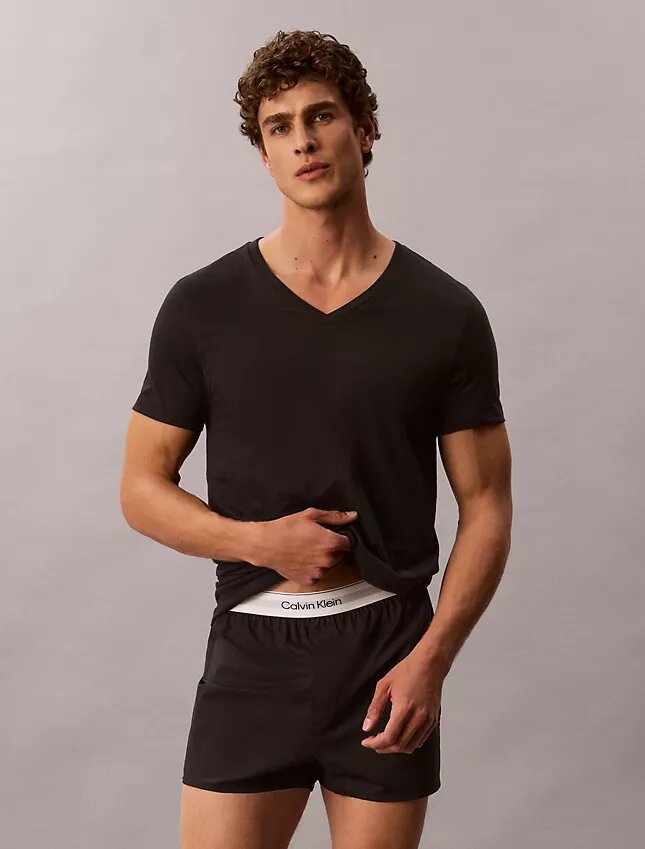 Cotton Classics, paquete de 5 camisetas de cuello en V de corte clásico Cotton Classics, paquete de 5 camisetas de cuello en V de corte clásico