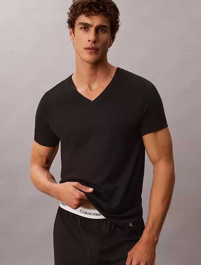 Cotton Classics, paquete de 5 camisetas de cuello en V de corte clásico Cotton Classics, paquete de 5 camisetas de cuello en V de corte clásico