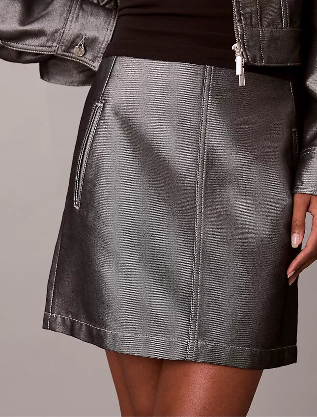 Falda de Denim brillante con corte en A Falda de Denim brillante con corte en A
