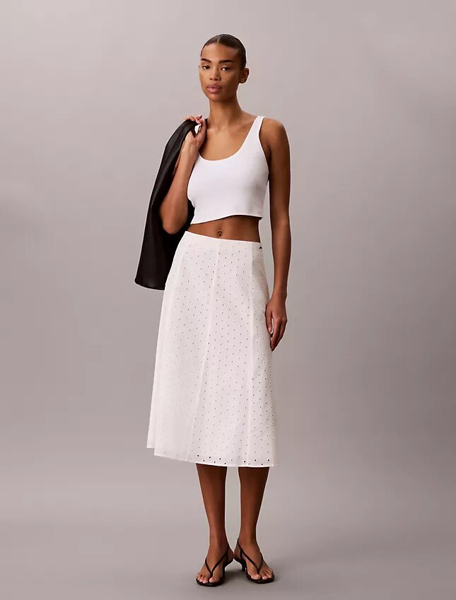 Falda midi con bordado Falda midi con bordado