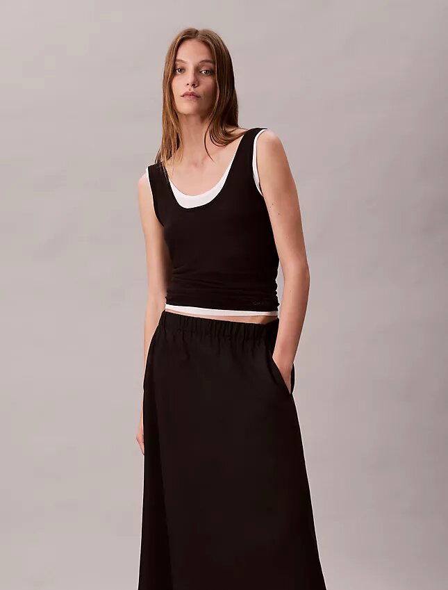 Falda midi de nailon sin cremallera Falda midi de nailon sin cremallera