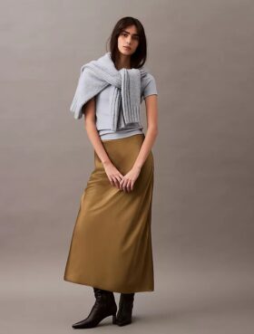 Falda midi de satén elástico Falda midi de satén elástico