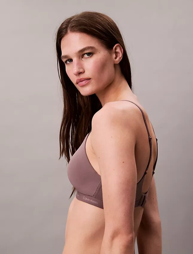 Form to Body Bralette ligeramente forrado que se adapta al cuerpo Form to Body Bralette ligeramente forrado que se adapta al cuerpo