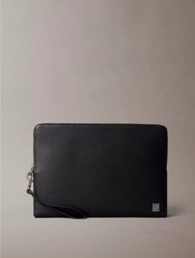 Funda para computadora portátil con logotipo en relieve Funda para computadora portátil con logotipo en relieve