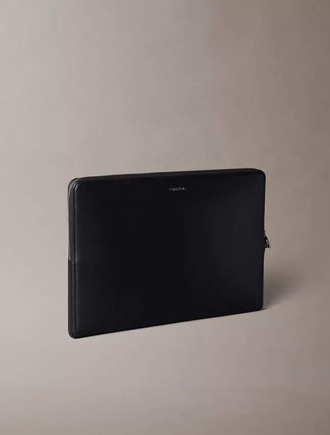 Funda para computadora portátil con logotipo en relieve Funda para computadora portátil con logotipo en relieve