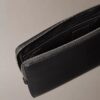 Funda para computadora portátil con logotipo en relieve Funda para computadora portátil con logotipo en relieve