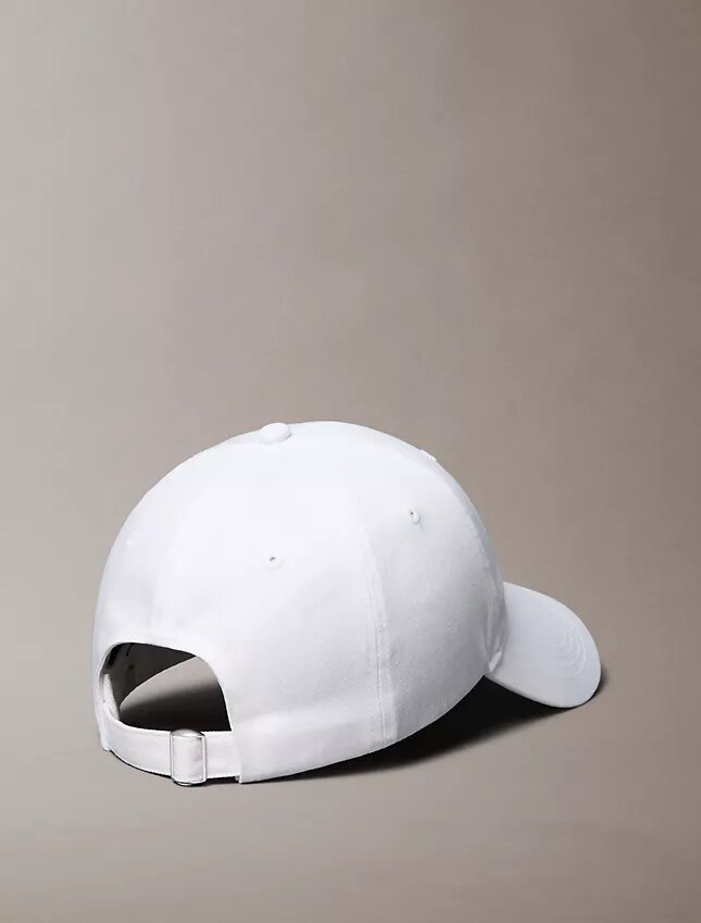 Gorra con logotipo curvado Gorra con logotipo curvado