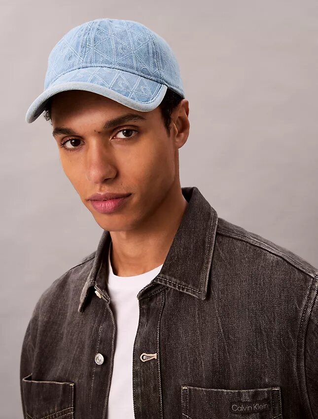Gorra de béisbol con logotipo emblemático en Denim Gorra de béisbol con logotipo emblemático en Denim