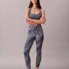 Leggings de talle alto y largo 7/8 con estampado deportivo moderno Leggings de talle alto y largo 7/8 con estampado deportivo moderno