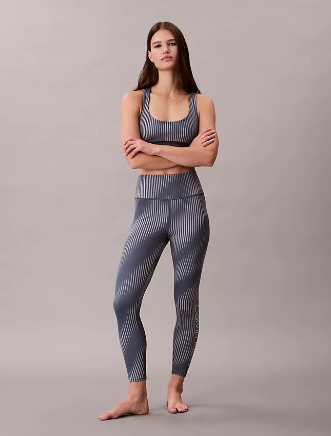 Leggings de talle alto y largo 7/8 con estampado deportivo moderno Leggings de talle alto y largo 7/8 con estampado deportivo moderno