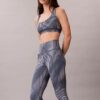 Leggings de talle alto y largo 7/8 con estampado deportivo moderno Leggings de talle alto y largo 7/8 con estampado deportivo moderno