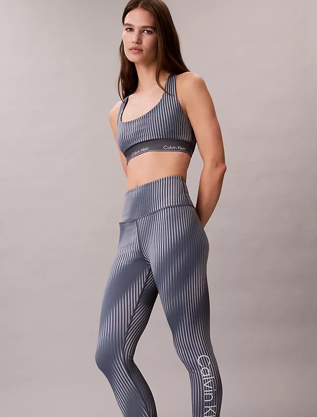 Leggings de talle alto y largo 7/8 con estampado deportivo moderno Leggings de talle alto y largo 7/8 con estampado deportivo moderno