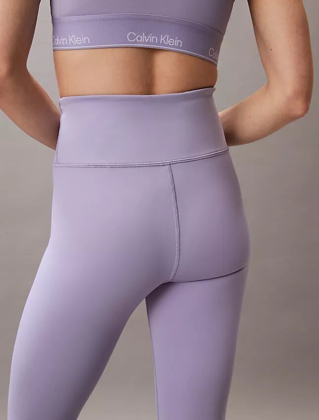 Leggings deportivos modernos de talle alto y largo 7/8 Leggings deportivos modernos de talle alto y largo 7/8