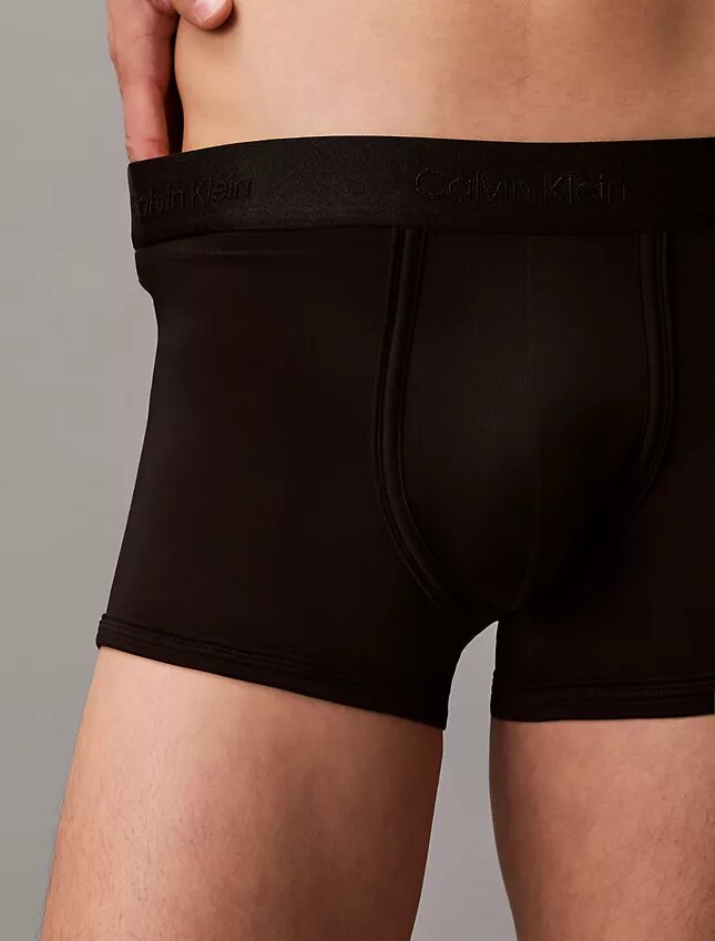 Low Rise Trunk para el Año Nuevo Lunar Low Rise Trunk para el Año Nuevo Lunar