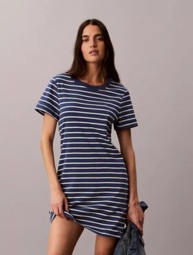 Mini vestido camiseta con Monogram Mini vestido camiseta con Monogram