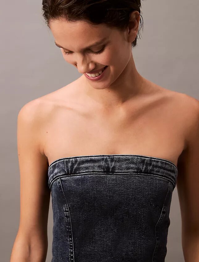 Mini vestido de Denim sin tirantes Mini vestido de Denim sin tirantes