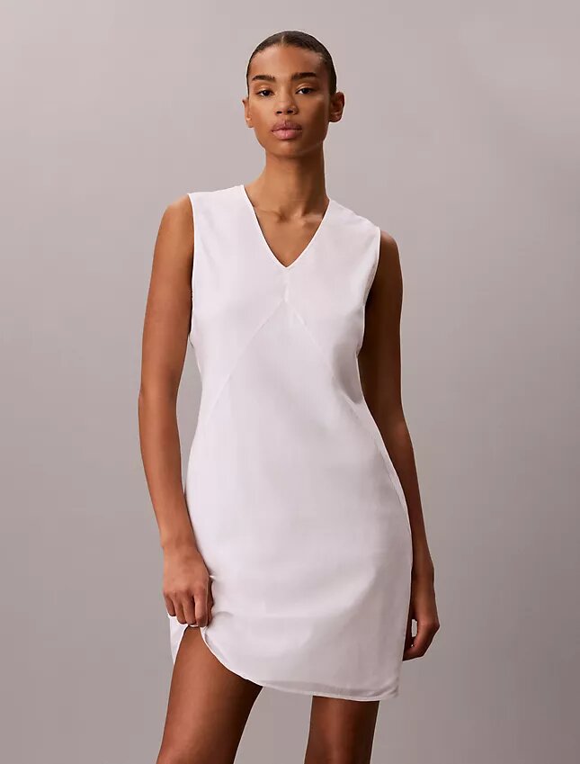 Mini vestido de mezcla de algodón con cuello en V Mini vestido de mezcla de algodón con cuello en V