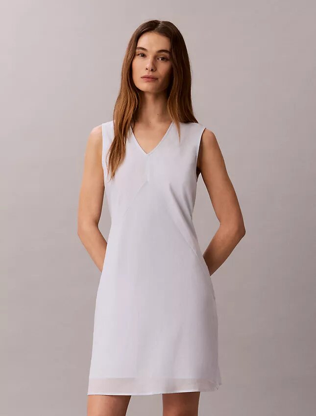 Mini vestido de mezcla de algodón con cuello en V Mini vestido de mezcla de algodón con cuello en V