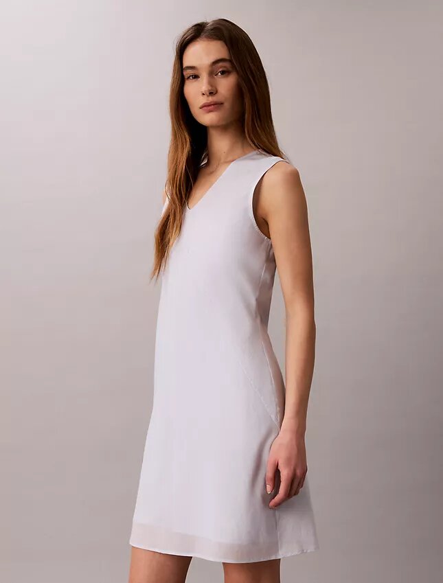 Mini vestido de mezcla de algodón con cuello en V Mini vestido de mezcla de algodón con cuello en V