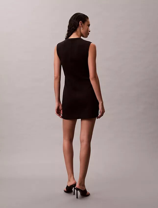 Mini vestido liso sin mangas Mini vestido liso sin mangas
