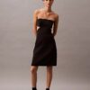 Minivestido con corte halter y aberturas