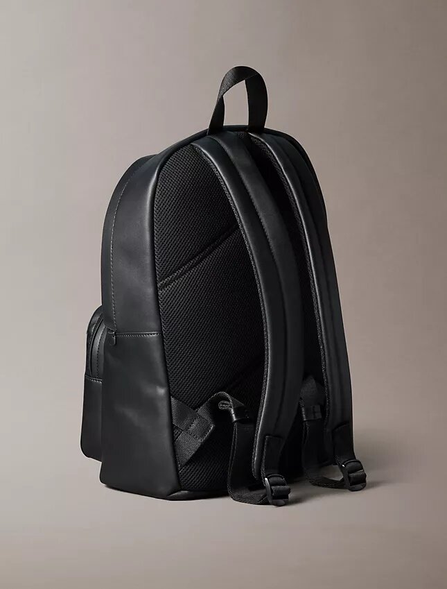 Mochila con el logotipo Monogram en toda la superficie Mochila con el logotipo Monogram en toda la superficie