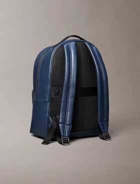 Mochila con Monogram en relieve