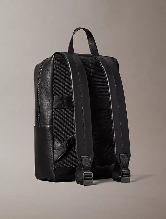 Mochila delgada con logotipo Mochila delgada con logotipo
