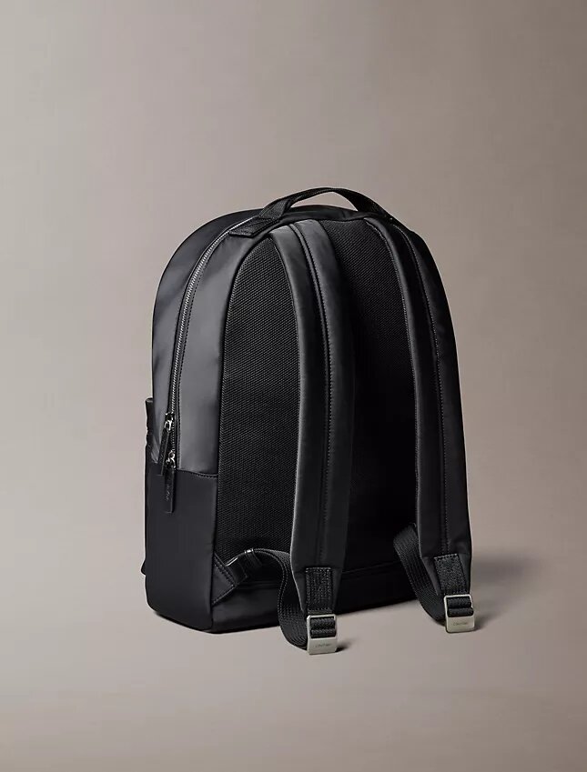 Mochila redonda estructurada Mochila redonda estructurada