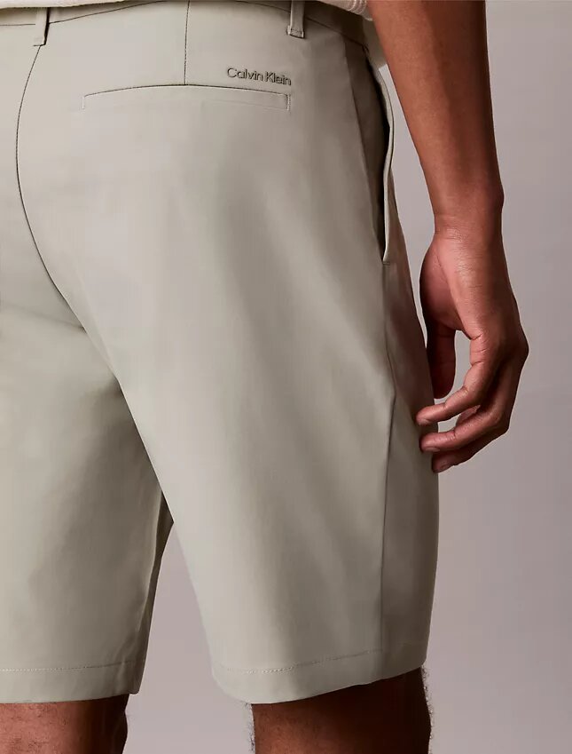 Pantalón corto Stretch Tech de 23 cm Pantalón corto Stretch Tech de 23 cm