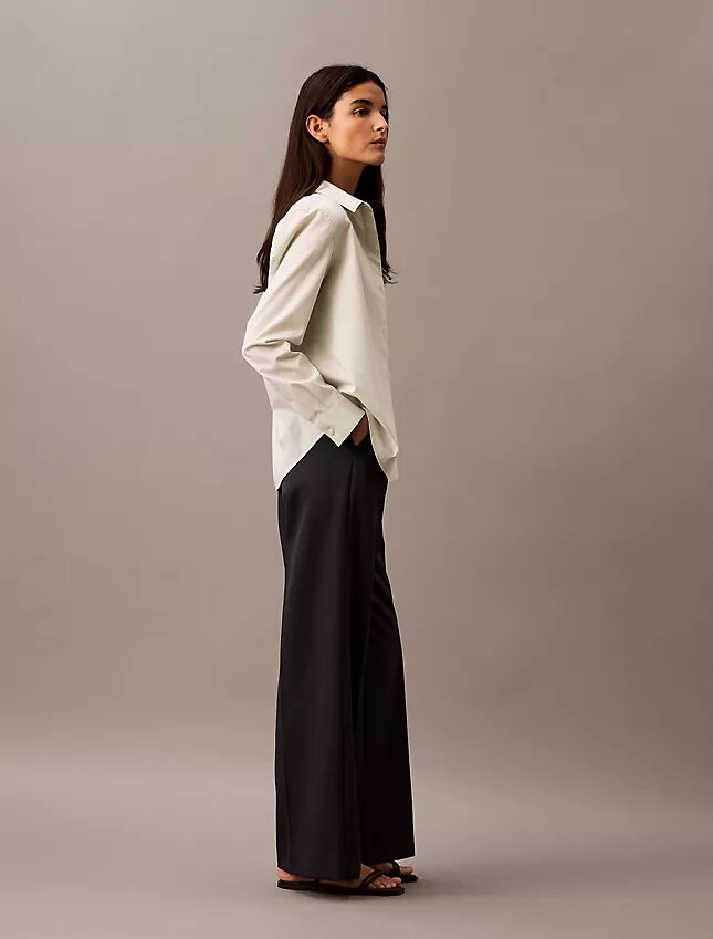 Pantalón de pierna ancha de crepé a rayas Pantalón de pierna ancha de crepé a rayas