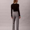Pantalones acampanados ajustados de ponte