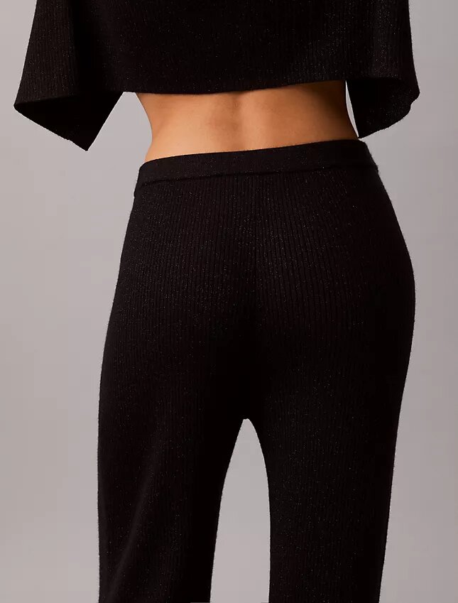 Pantalones acampanados de mezcla de lana merino y lurex Pantalones acampanados de mezcla de lana merino y lurex