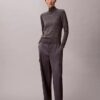Pantalones cargo holgados de sarga de satén Pantalones cargo holgados de sarga de satén