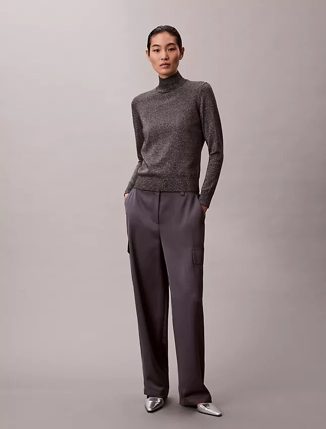 Pantalones cargo holgados de sarga de satén Pantalones cargo holgados de sarga de satén