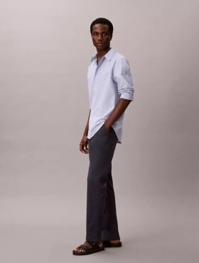 Pantalones chino ajustados de algodón