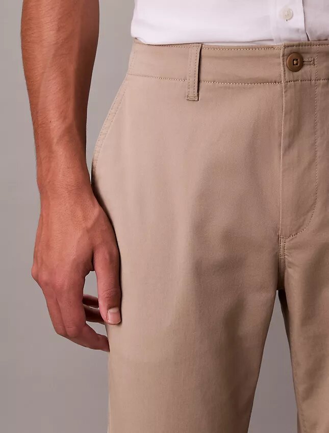 Pantalones chino ajustados de algodón Pantalones chino ajustados de algodón
