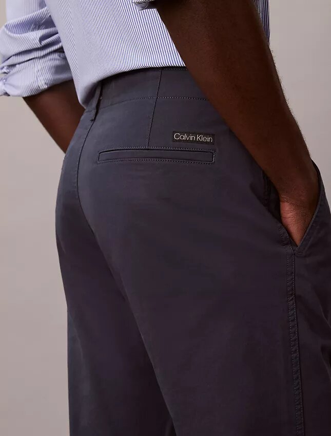 Pantalones chino ajustados de algodón Pantalones chino ajustados de algodón