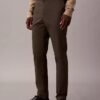 Pantalones chino ajustados de satén de algodón Pantalones chino ajustados de satén de algodón