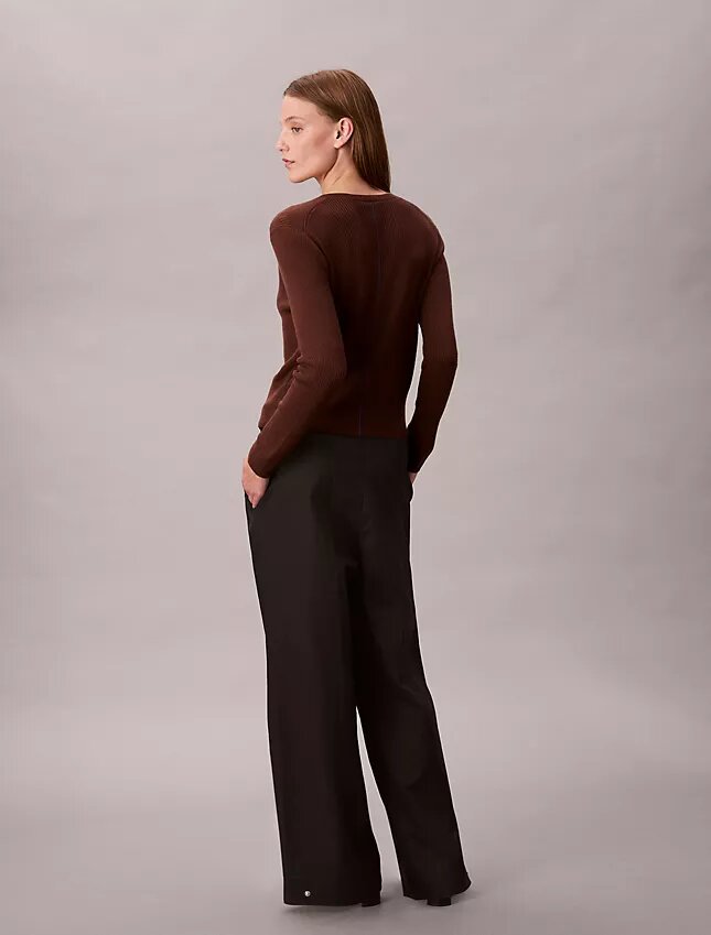 Pantalones chino de pierna ancha ajustables Pantalones chino de pierna ancha ajustables