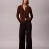 Pantalones chino de pierna ancha ajustables Pantalones chino de pierna ancha ajustables