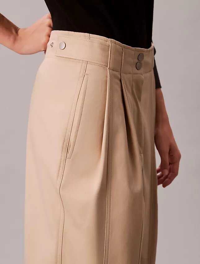 Pantalones chino de pierna ancha ajustables Pantalones chino de pierna ancha ajustables