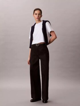Pantalones chino holgados