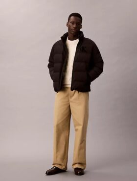 Pantalones chino rectos con pliegues estilo años 90