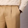 Pantalones chino rectos con pliegues estilo años 90 Pantalones chino rectos con pliegues estilo años 90
