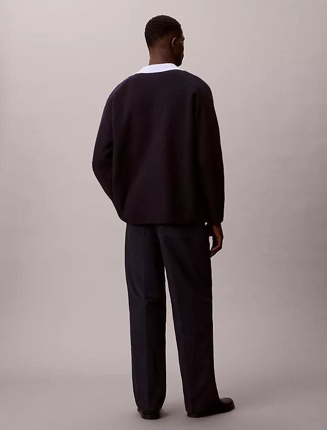 Pantalones chino rectos con pliegues estilo años 90 Pantalones chino rectos con pliegues estilo años 90