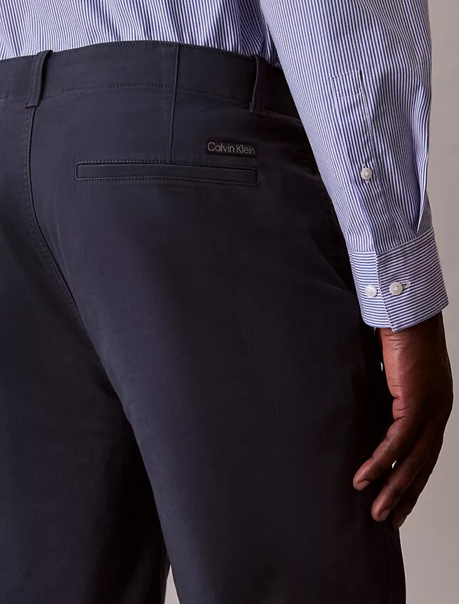 Pantalones chino rectos estilo años 90 Pantalones chino rectos estilo años 90