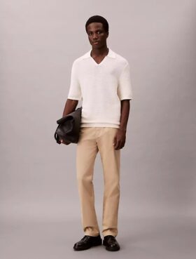 Pantalones chino rectos estándar