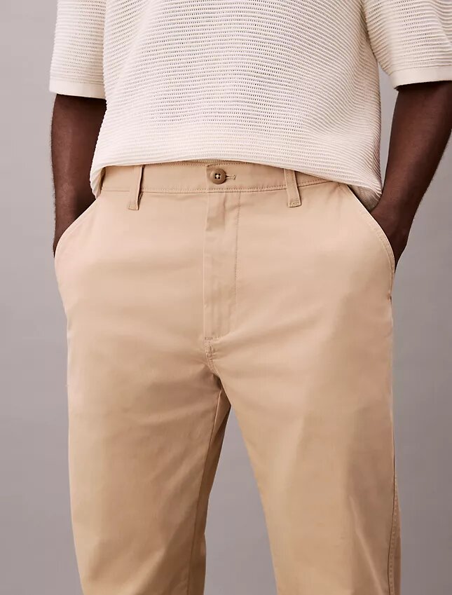Pantalones chino rectos estándar Pantalones chino rectos estándar